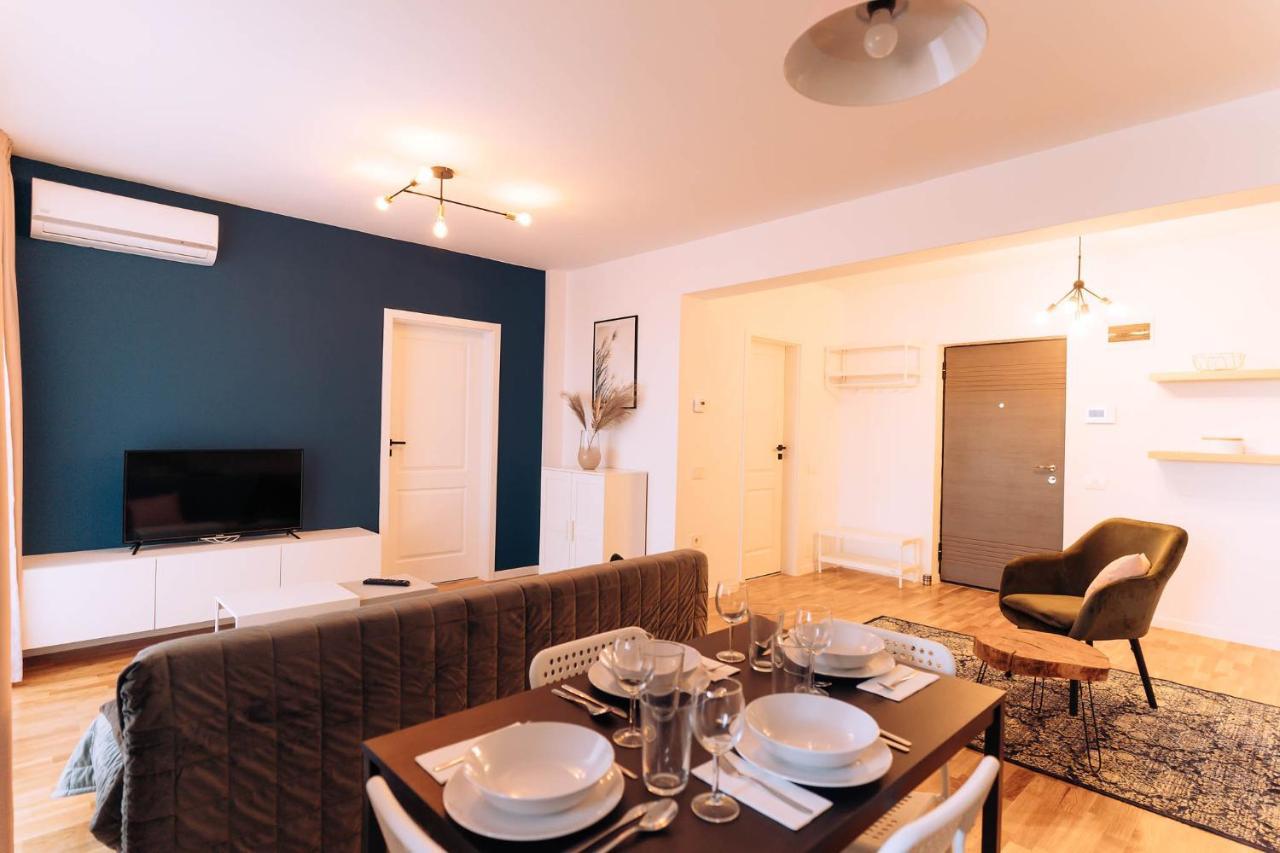 Flamingo Suites Орадеа Екстериор снимка