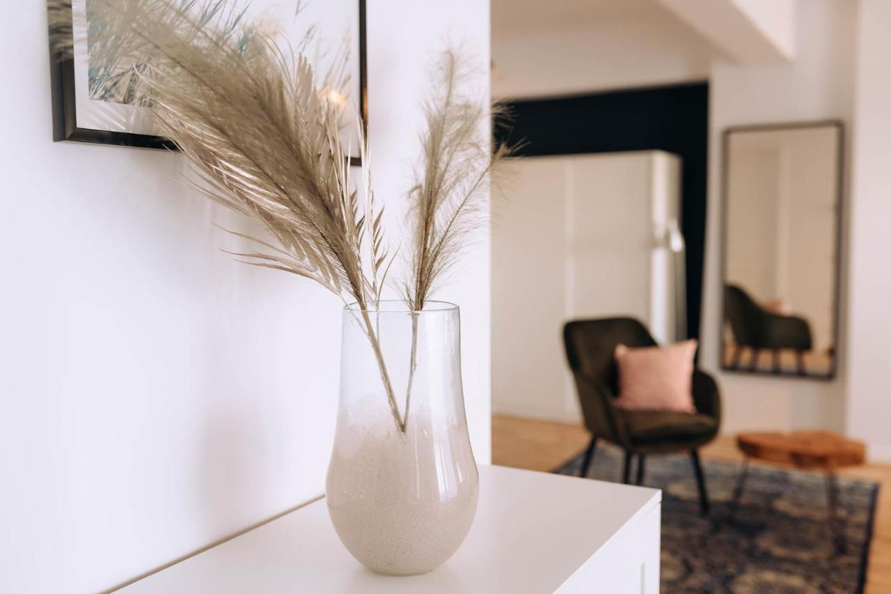 Flamingo Suites Орадеа Екстериор снимка