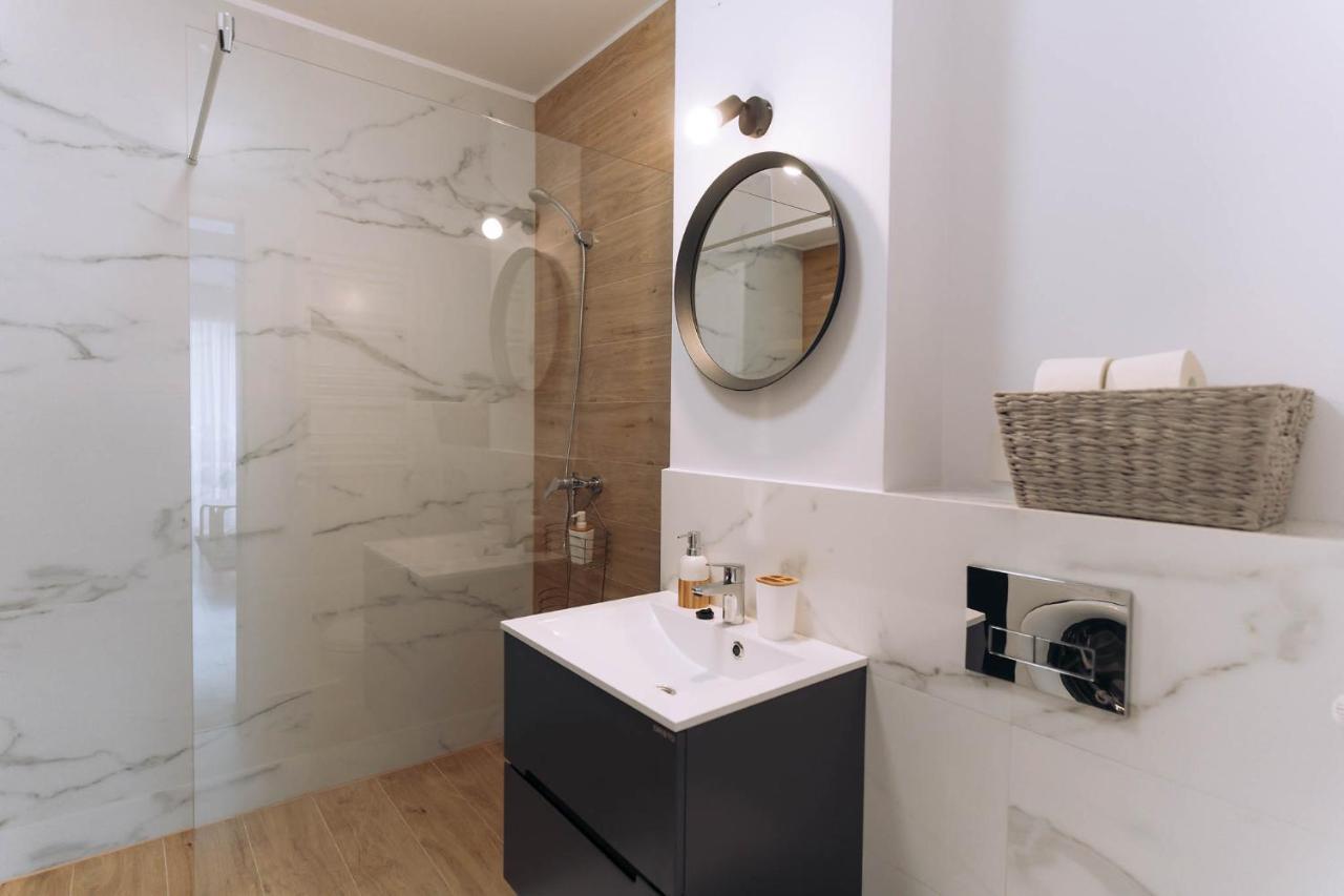 Flamingo Suites Орадеа Екстериор снимка