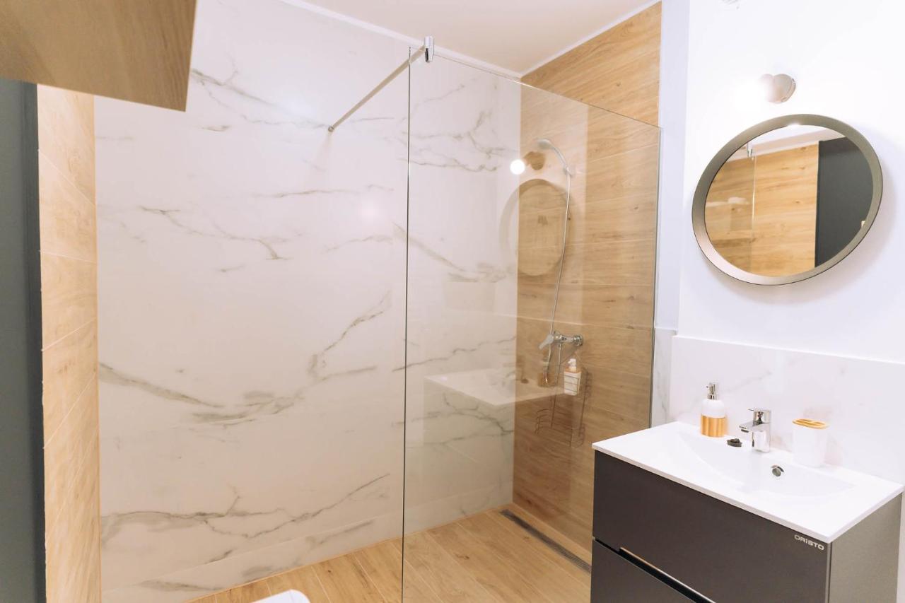 Flamingo Suites Орадеа Екстериор снимка