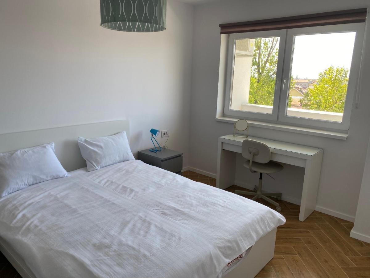 Flamingo Suites Орадеа Екстериор снимка