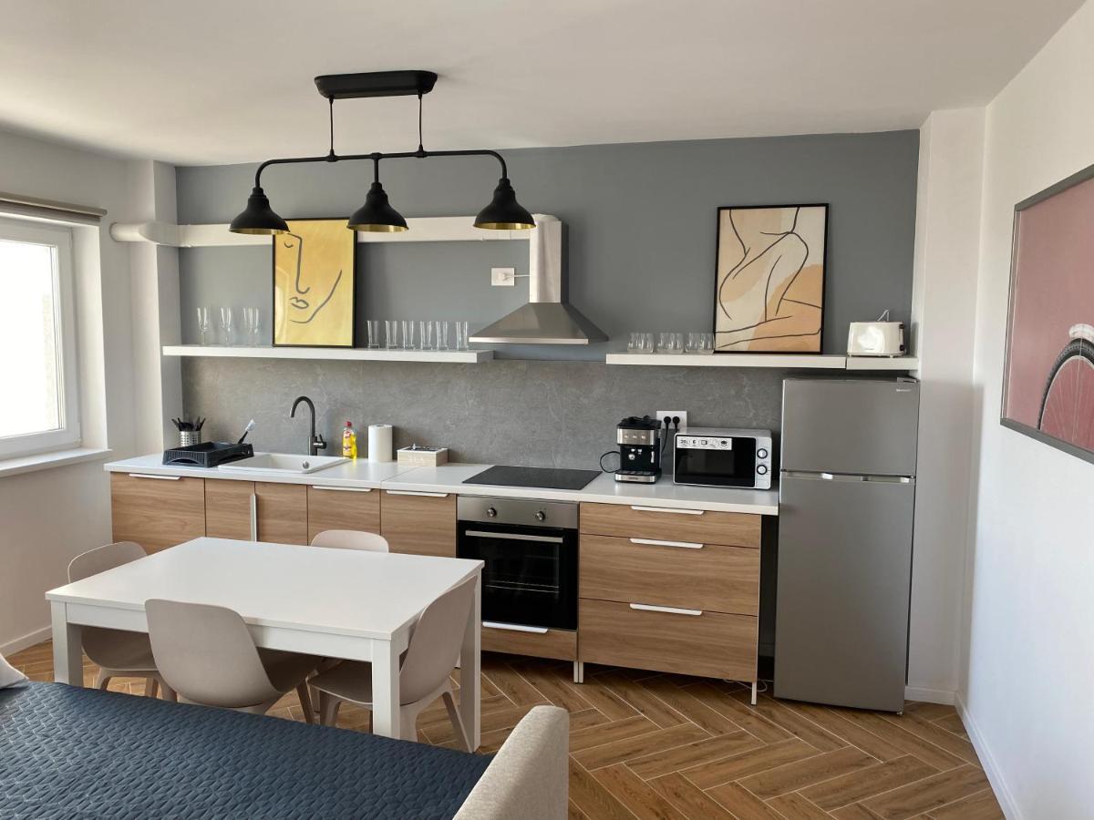 Flamingo Suites Орадеа Екстериор снимка